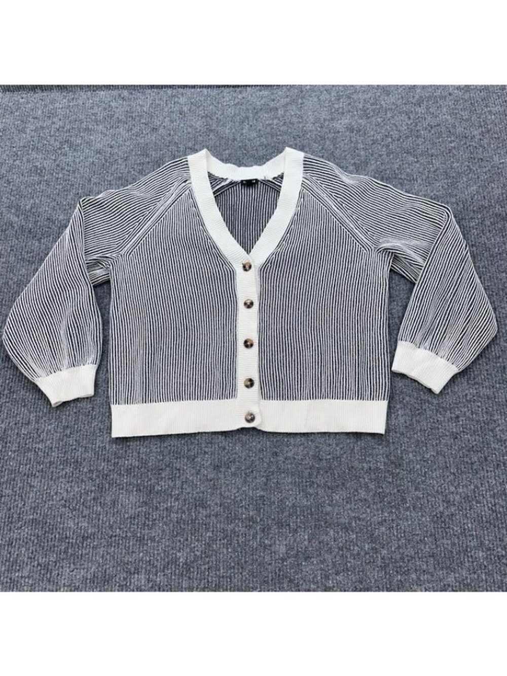 Torrid Vneck Chenille Sweater Whisper White Stripe Cardigan 44445428 Womens 1X